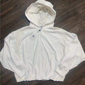 Thrive Societe 1/2 Zip Bubble Hoodie White Textured Athleisure NWT L